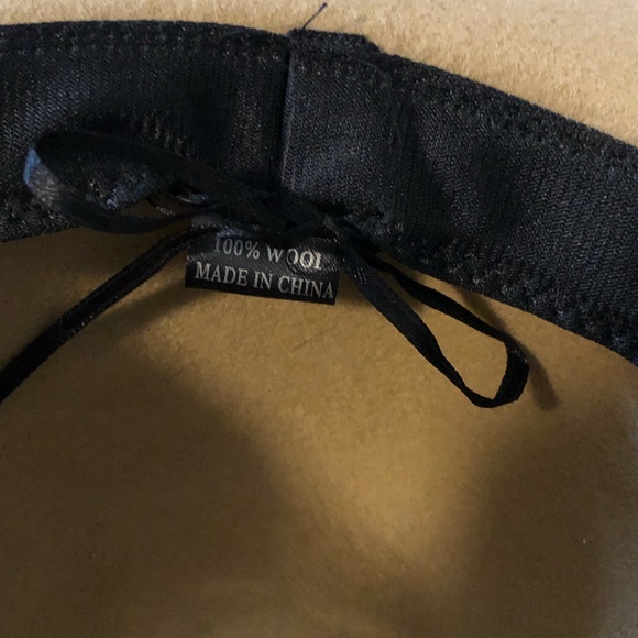 Wool Floppy Hat - Picture 3 of 4